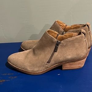 Beige ~ Lucky brand~ suede booties - 8.5